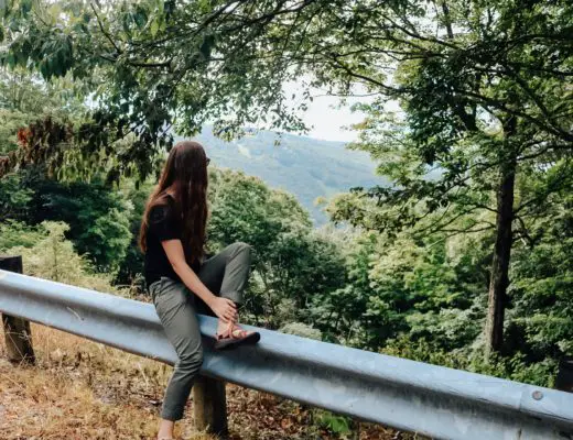 girl looking at mountains in Snowshoe WV